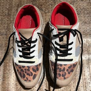 Zara size 39 Leopard Platform Sneakers
